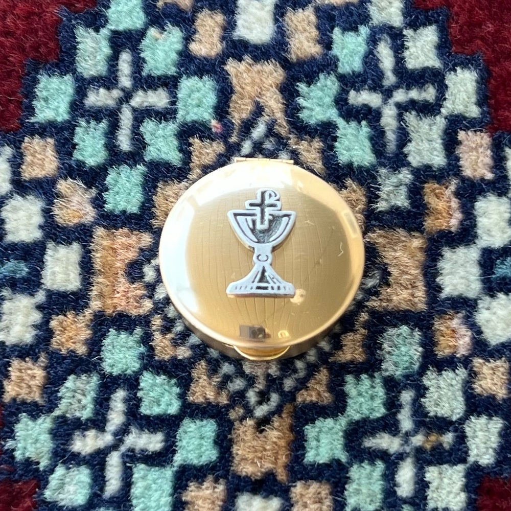 Pyx Eucharist Holy Communion Golden Container Chalice with Host Catholic Goods